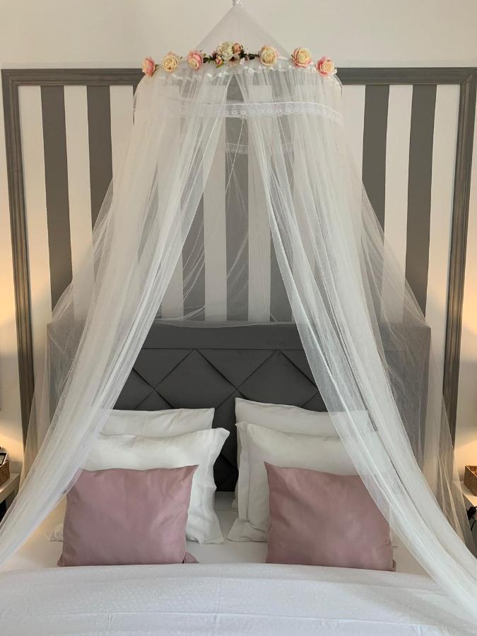 Largo Da Rainha, Guesthouse Merciana Kültér fotó